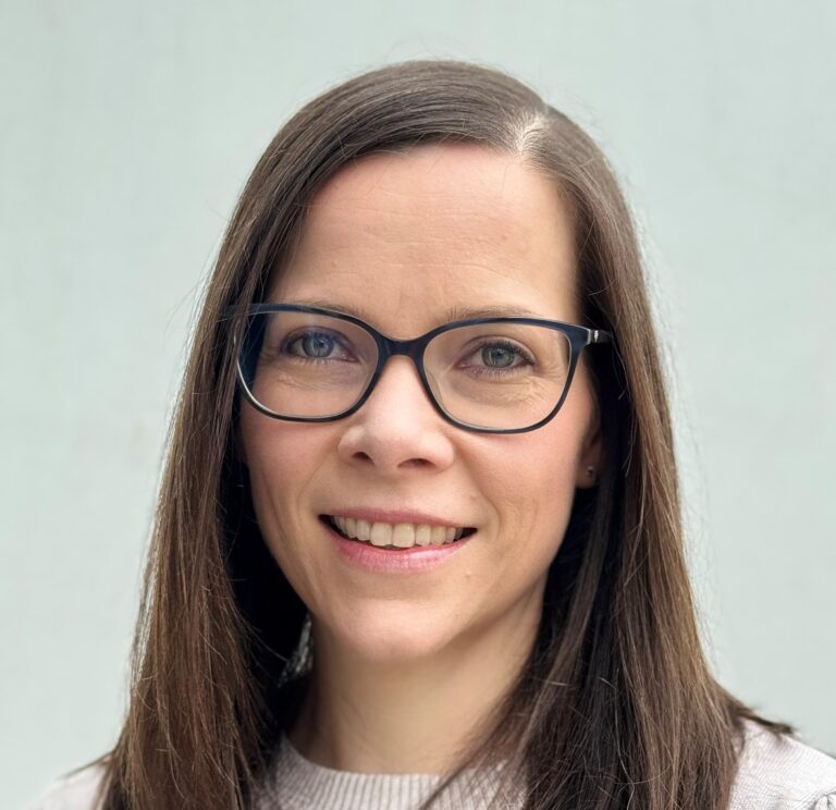 Dr Charlotte Keigwin